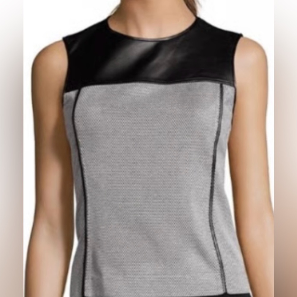 Theory Modern Seamed Shell
Leather Detailing Black and Gray in size 0